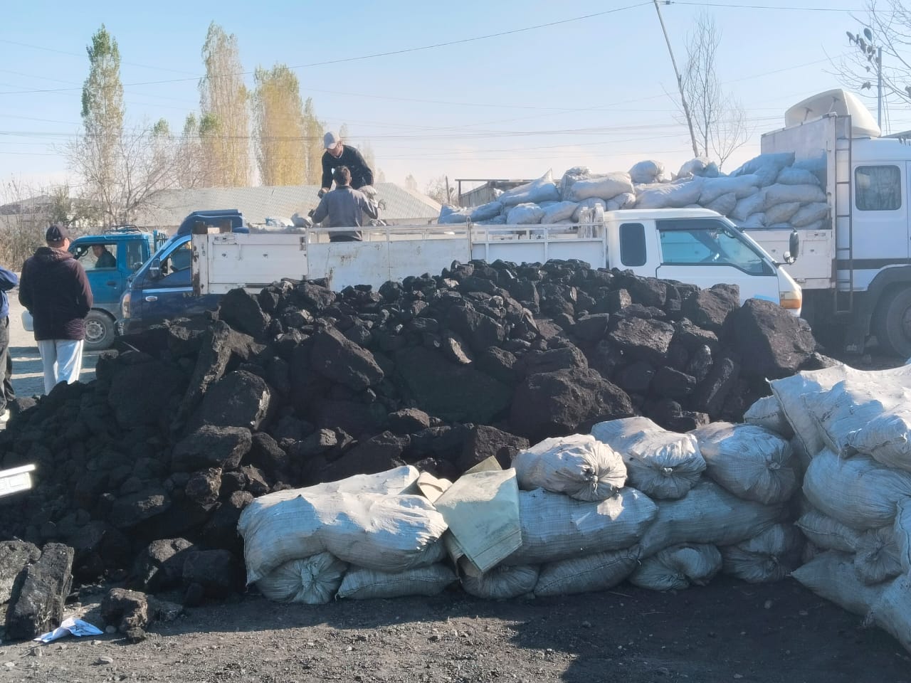 КАЛКТЫ АРЗАН КӨМҮР МЕНЕН КАМСЫЗДОО ИШТЕРИ КОЛГО АЛЫНДЫ
