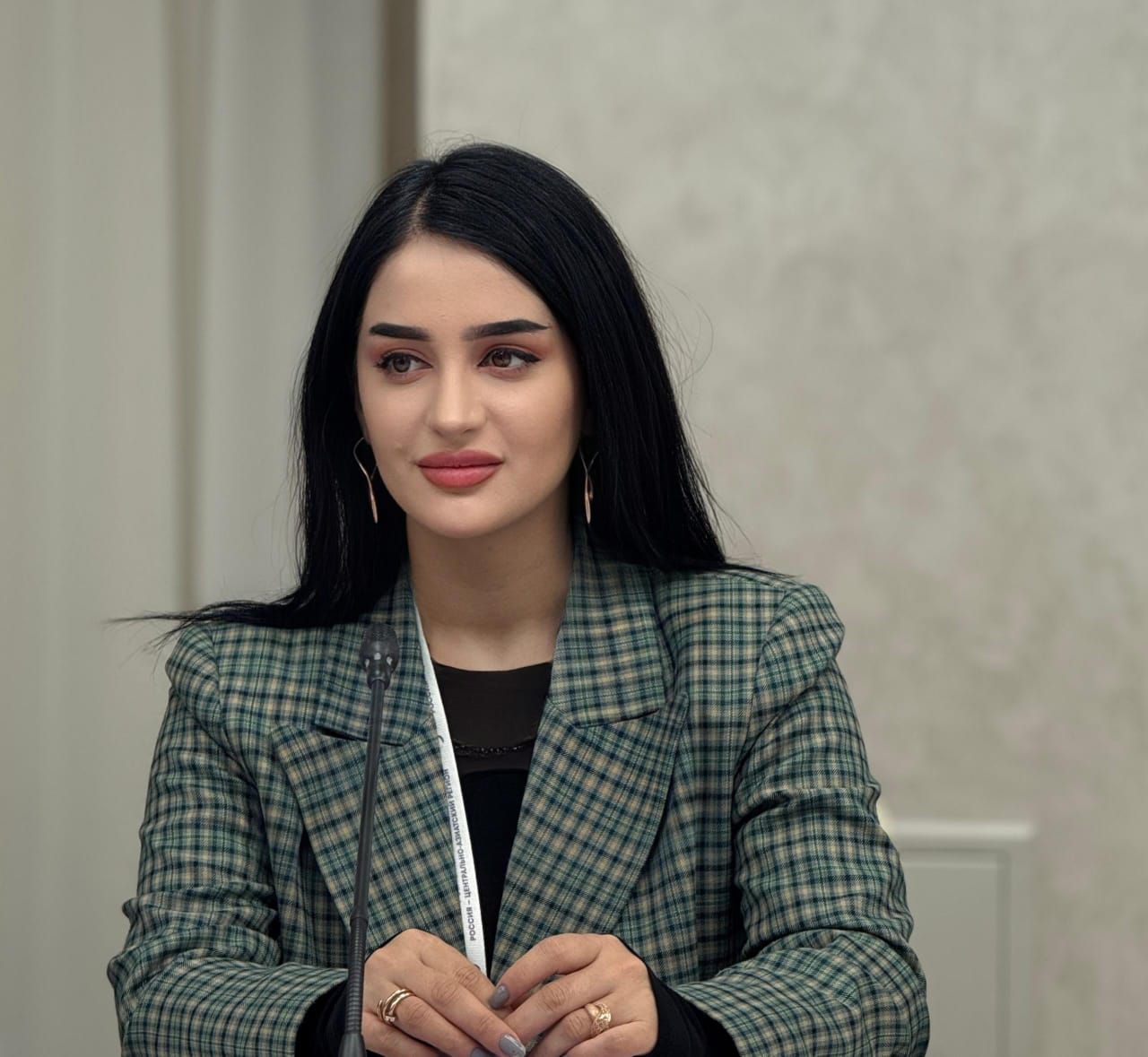 «МУГАЛИМ ДА АДАМ, МУГАЛИМ ДА ЧАРЧАЙТ, МУГАЛИМ ДА КАТА КЕТИРЕТ»…